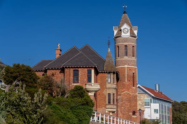 Image of the regional campus